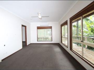 Spacious Family Home in Pitt Town