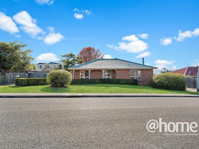 Spacious Family Home in Prospect