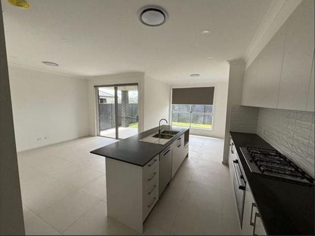 Spacious Family Home in Prime Tahmoor Location!