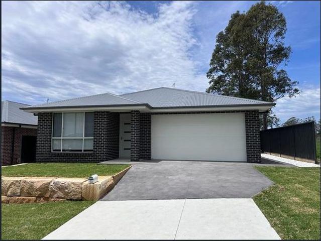 Spacious Family Home in Prime Tahmoor Location!