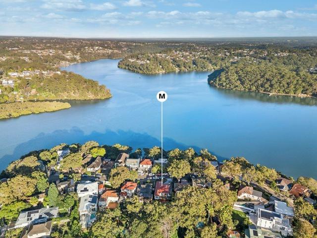 Spacious family home in prime waterfront pocket