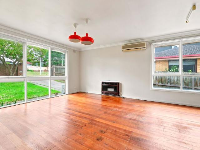 Spacious Family Home in Prime Burwood East Location