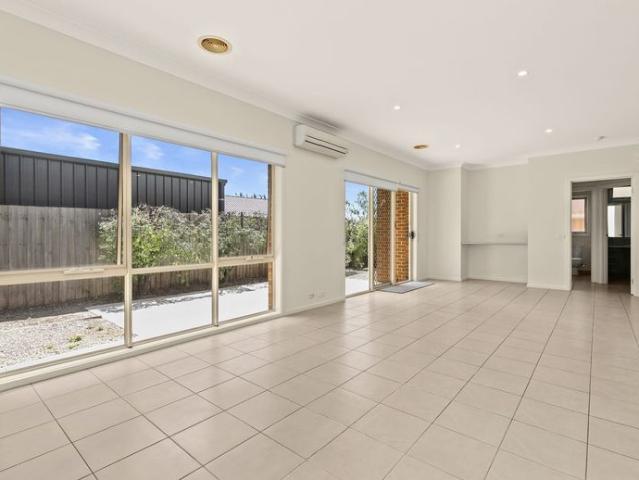 SPACIOUS FAMILY HOME IN PRIME LOCATION