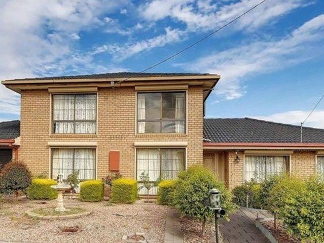 Spacious Family Home in Prime Location!