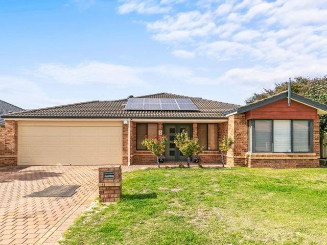 SPACIOUS FAMILY HOME IN PRIME LOCATION