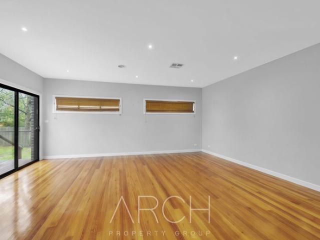 Spacious family home in Prime Location!
