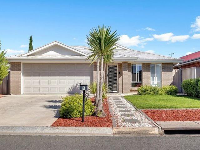 Spacious Family Home in Prime Location