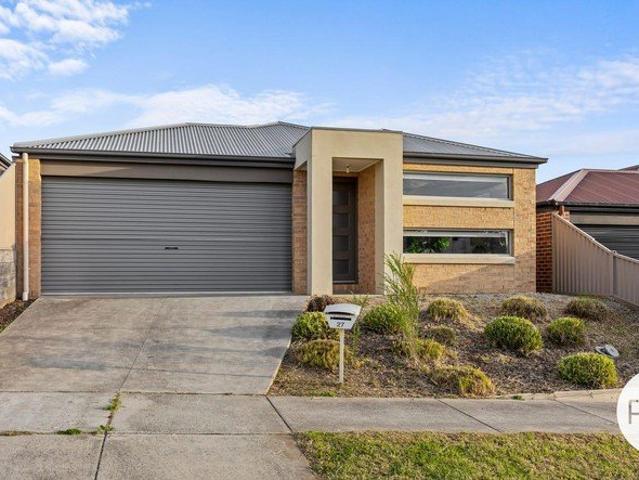 SPACIOUS FAMILY HOME IN PRIME MOUNT PLEASANT LOCATION.