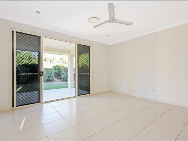 Spacious Family Home in Prime North Lakes Location