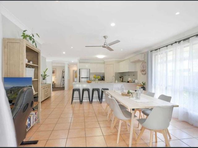 Spacious Family Home in Prime North Lakes Location