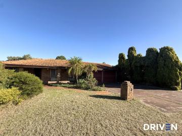 Spacious Family Home in Prime Noranda Location