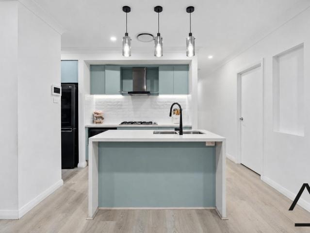 Spacious Family Home in Prime Oran Park Location