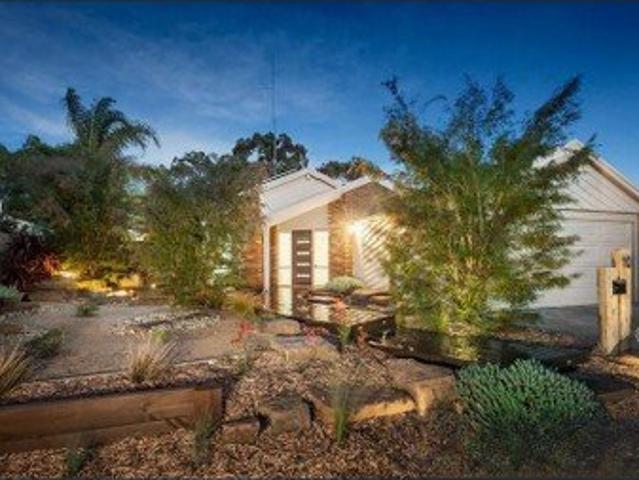 Spacious Family Home in Prime Rowville Location