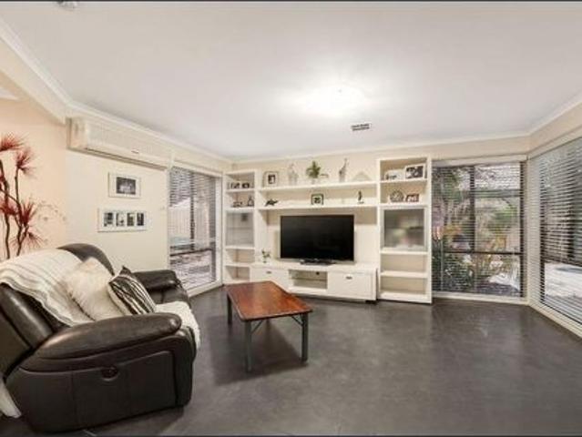Spacious Family Home in Prime Rowville Location