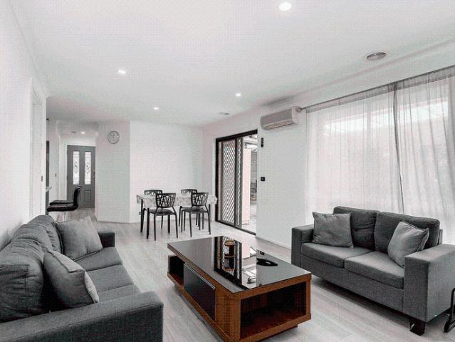 Spacious Family Home in Prime Roxburgh Park Location