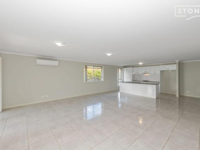 Spacious Family Home in Quiet Cul de Sac