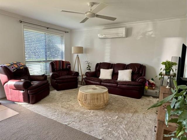 Spacious Family Home in Raymond Terrace