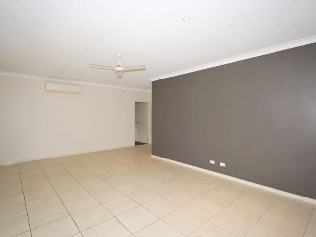 SPACIOUS FAMILY HOME IN SOUGHT AFTER BENTLEY PARK!