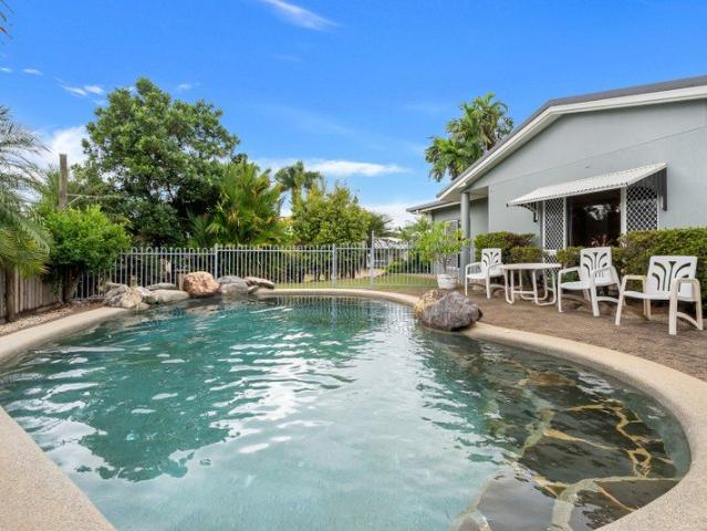 SPACIOUS FAMILY HOME IN SOUGHT AFTER BENTLEY PARK!