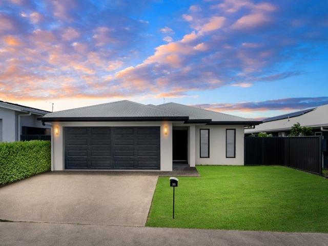 Spacious Family Home in Sought After Blue Water Estate