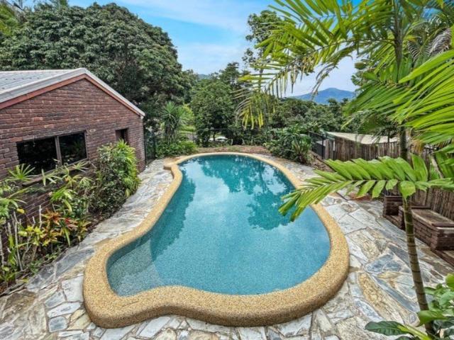 SPACIOUS FAMILY HOME IN SOUGHT AFTER BRINSMEAD