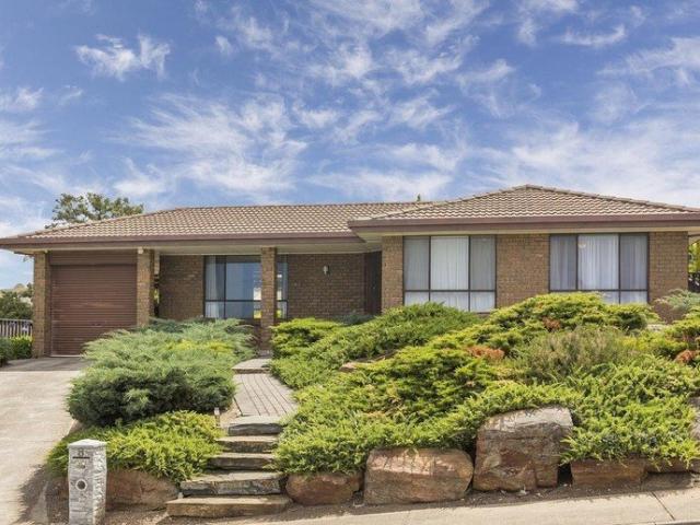 Spacious Family Home in Sought After Hallett Cove 8 Elmeade Drive