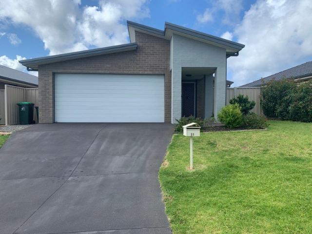 Spacious Family Home in Summerland Point