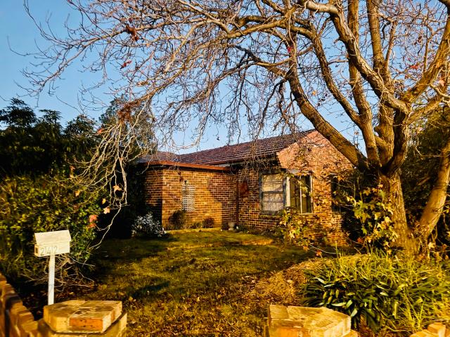 Spacious Family Home near Deakin University