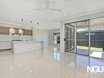 Spacious Family Home Offering Style, Comfort & Convenience