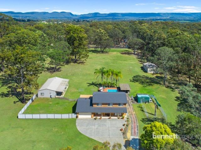 SPACIOUS FAMILY HOME ON 5.5 ACRES