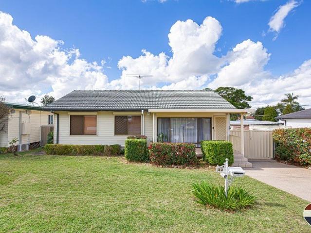 Spacious Family Home with Retreat/ Workshop on 696sqm with Duplex Potential STCA Ideal for Investors & Growing Families