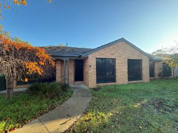 Spacious Family Home on 1000sqm block! Shepparton Real Estate