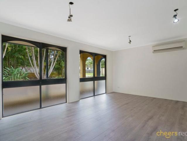 Spacious Family Home on 1293m2!