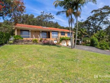Motivated Owner Exceptional Opportunity on a Rare 1,700m2 Block
