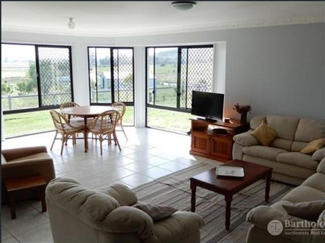 Spacious Family Home on the Outskirts of Boonah