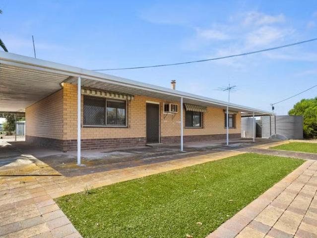 Spacious Family Home on a Generous Allotment