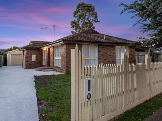 Spacious Family Home on a Large Block in a Convenient Keilor Downs Location