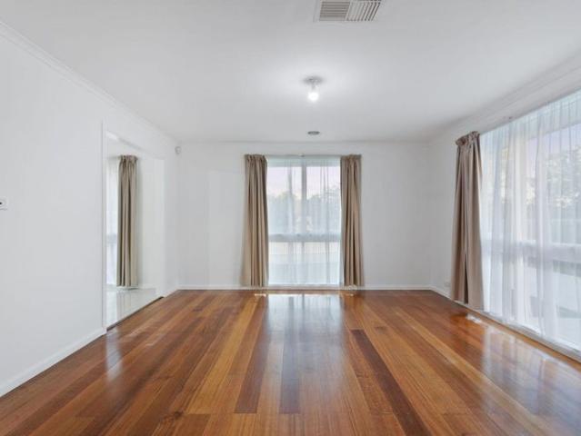 Spacious Family Home on a Large Block in a Convenient Keilor Downs Location