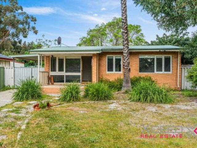 Spacious Family Home on a Large, Fully Fenced Block