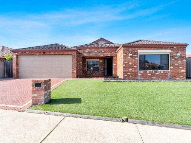 FANTASTIC BIG HOME, PLENTY OF ROOM FOR THE WHOLE FAMILY!