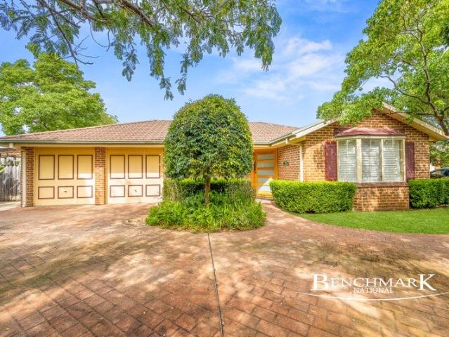 Spacious Family Home on a Large 818.1sqm Block
