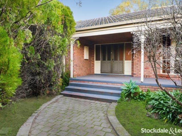 Spacious Family Home on a Rural Lifestyle Property