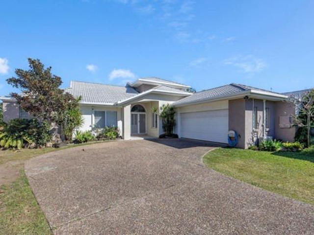 Spacious Family Home on a Rare 1,313mÃÂ² Block with Pool, Large Front Yard & Private Jetty
