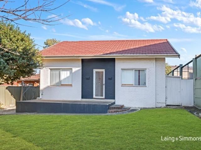 Spacious Family Home on Generous 777.8 m2 Block