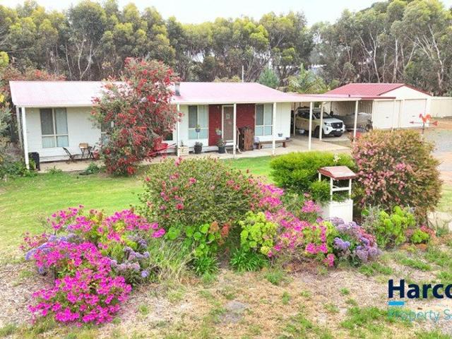 Spacious Family Home On Large 15,109sqm Block!