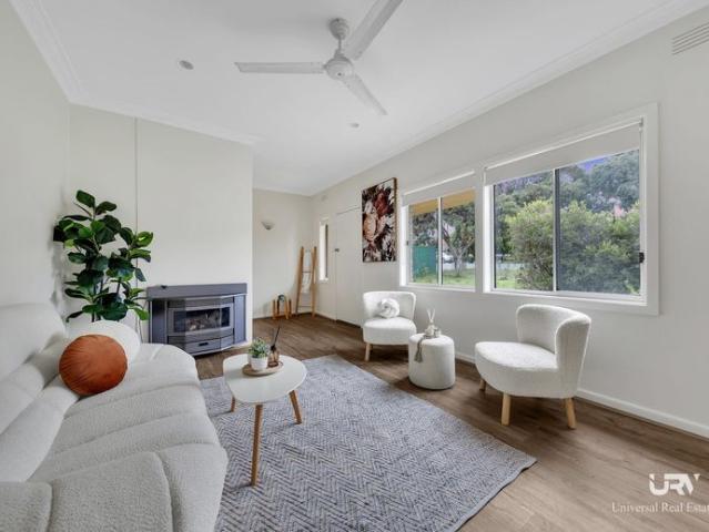 Spacious Family Home on Large Block in Prime Kilmore Location !