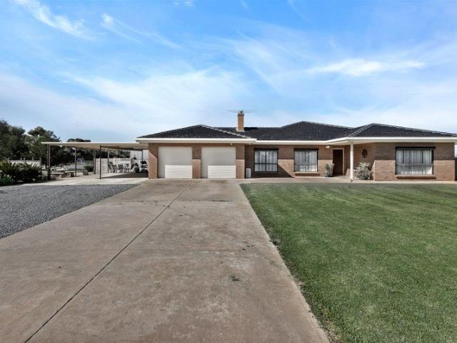 Spacious Family Home On Port Gawler Road