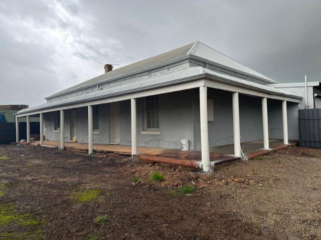 Spacious family home on rural allotment