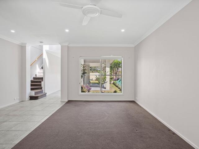Spacious Family Home Opposite the Reserve
