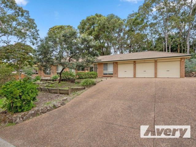 Spacious Family Home, Plenty of Parking, Private Setting